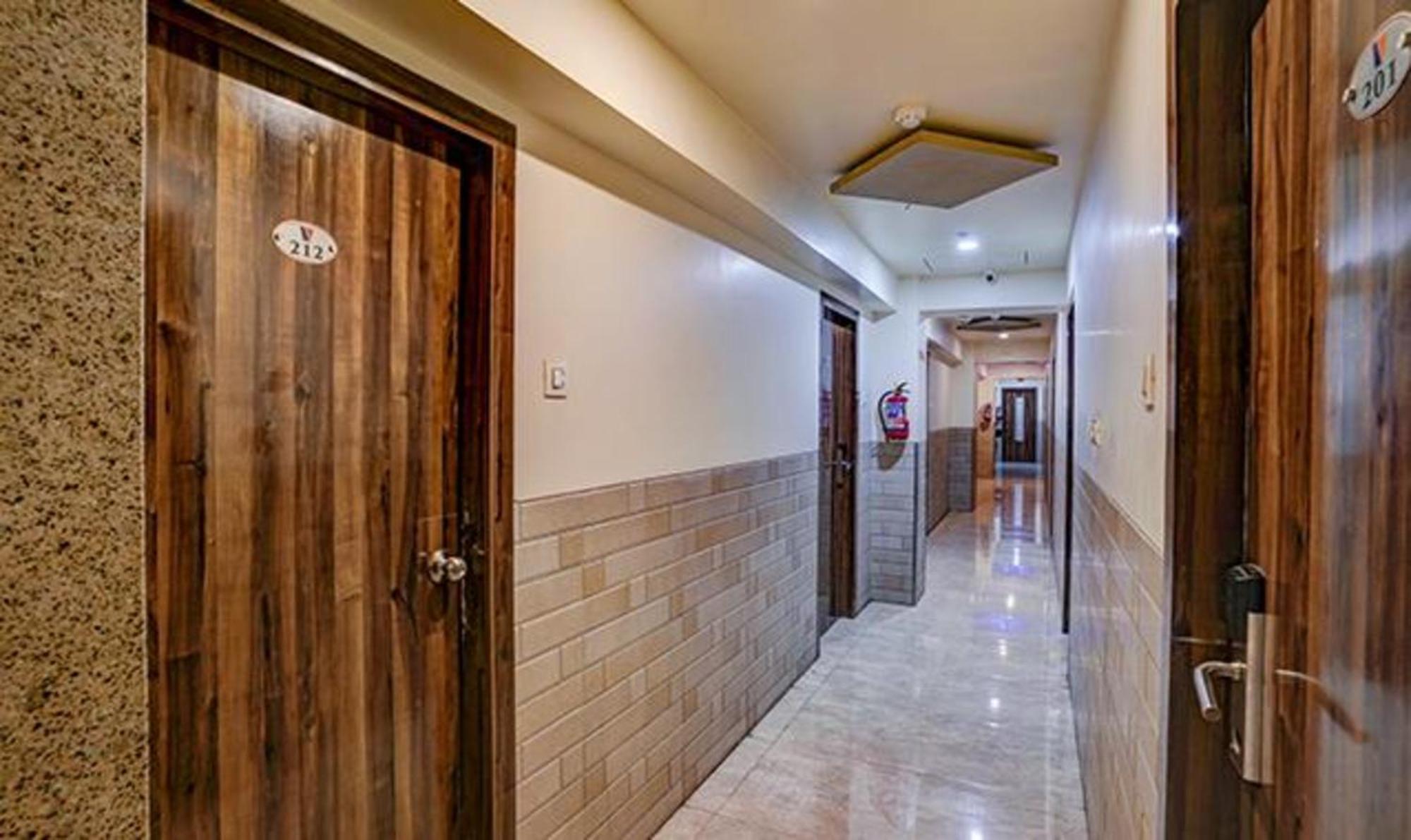 Fabexpress Veera Residency Hotel Mumbai Exterior foto