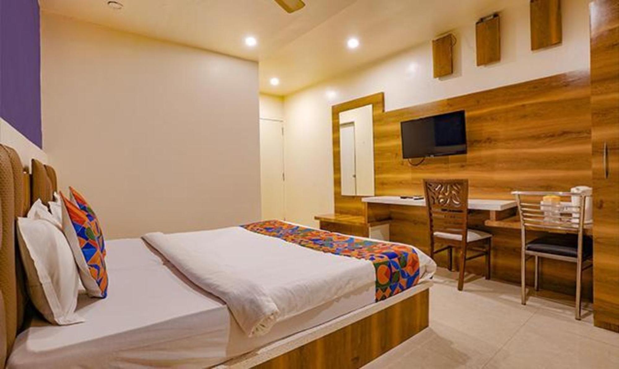 Fabexpress Veera Residency Hotel Mumbai Exterior foto
