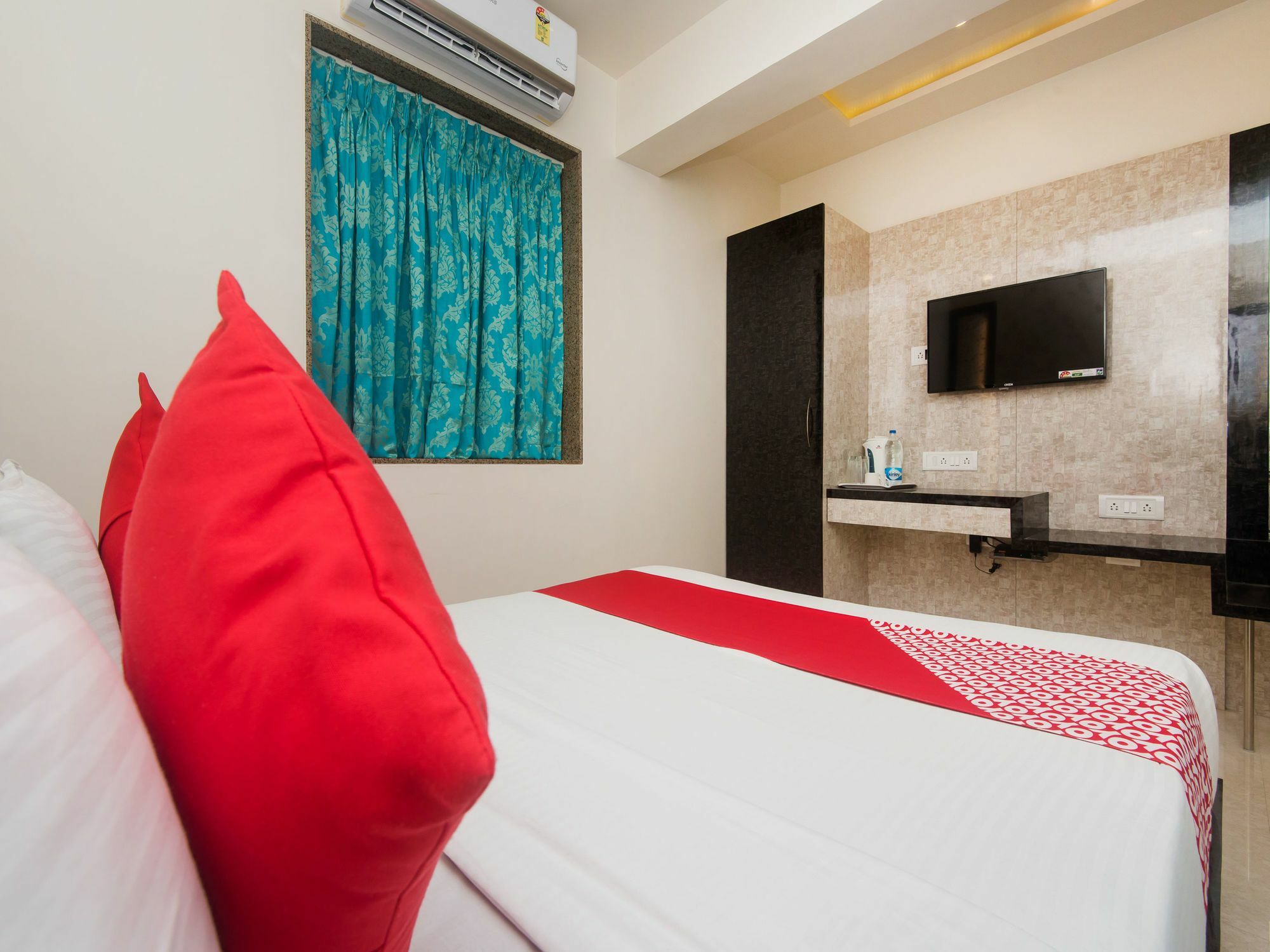 Fabexpress Veera Residency Hotel Mumbai Exterior foto